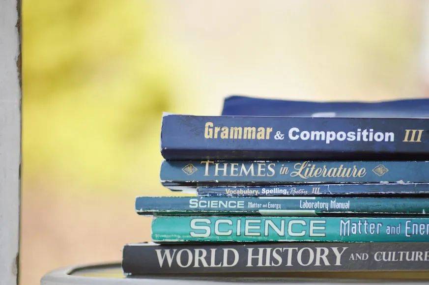 Academic writing写作方法分享：英语阅读与写作是重中之重